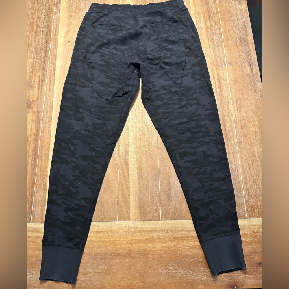 Alphalete Infinity Joggers Size Med. Have always fit me snug. Great condition! - Picture 2 of 8